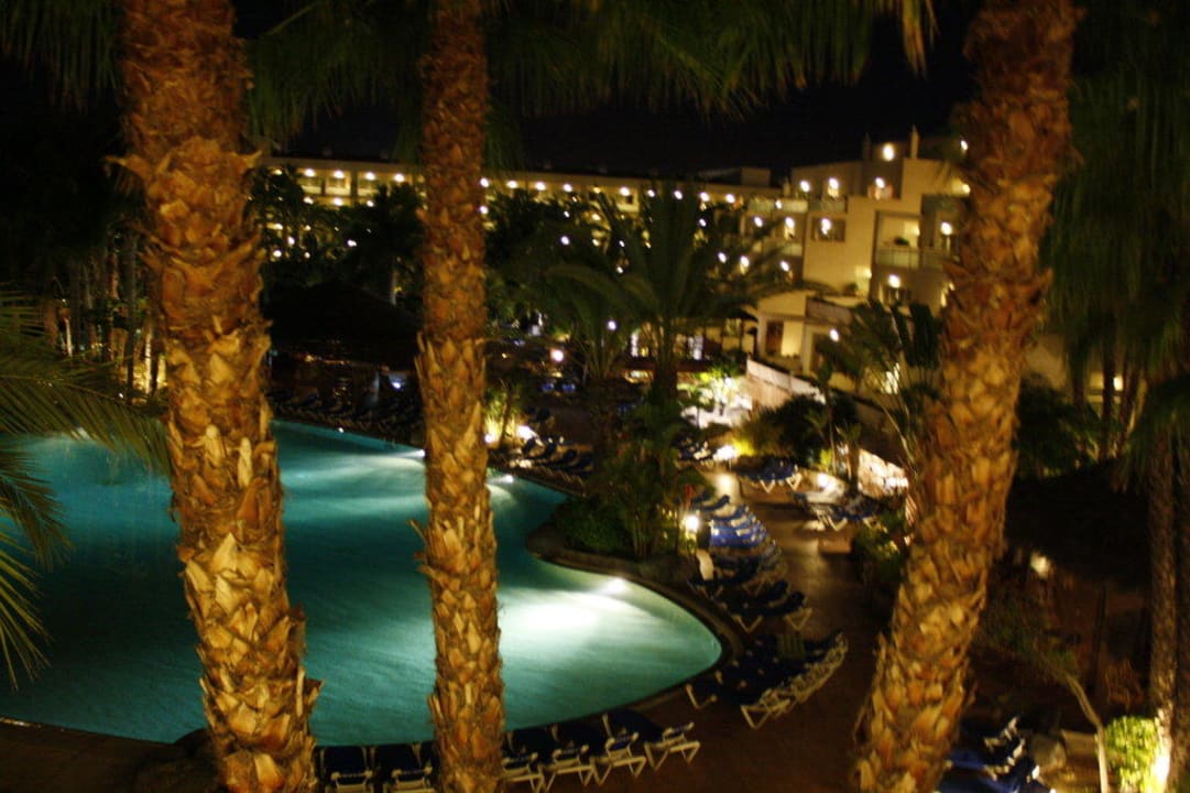 Pool bei Nacht Tabaiba Princess