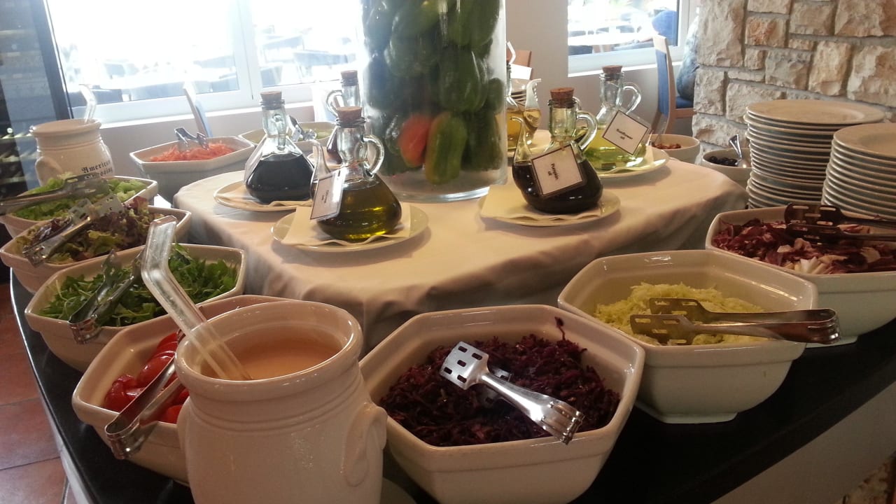 Salatbuffet Valamar Sanfior Hotel & Casa