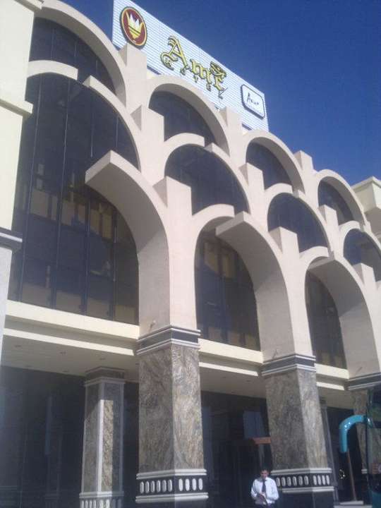 Fassade und nicht mehr AMC Royal Hotel & SPA