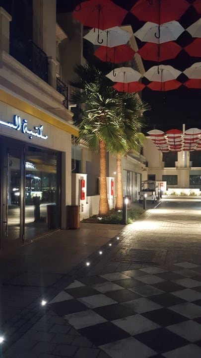 Abendspaziergang Andalus Al Seef Resort & Spa
