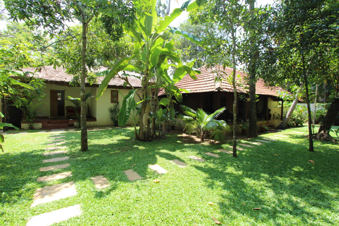 Eingang zur Orchid Villa Marari Villas
