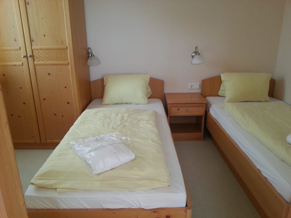 Schlafzimmer 2 getrennte Betten Hotel Sundance mountain resort & spa