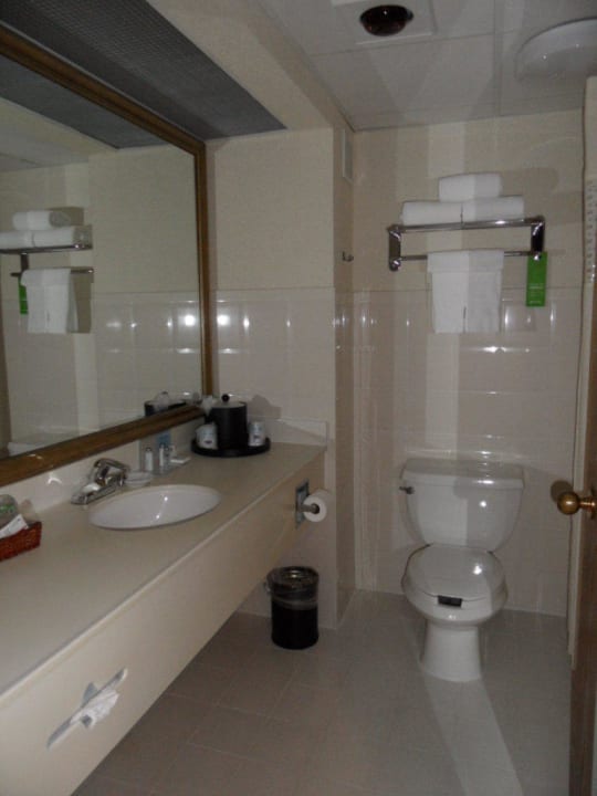 Blick ins Bad Hotel Hampton Inn Carlstadt at The Meadowlands