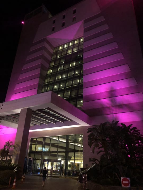 Außenansicht Ramada Plaza by Wyndham Antalya