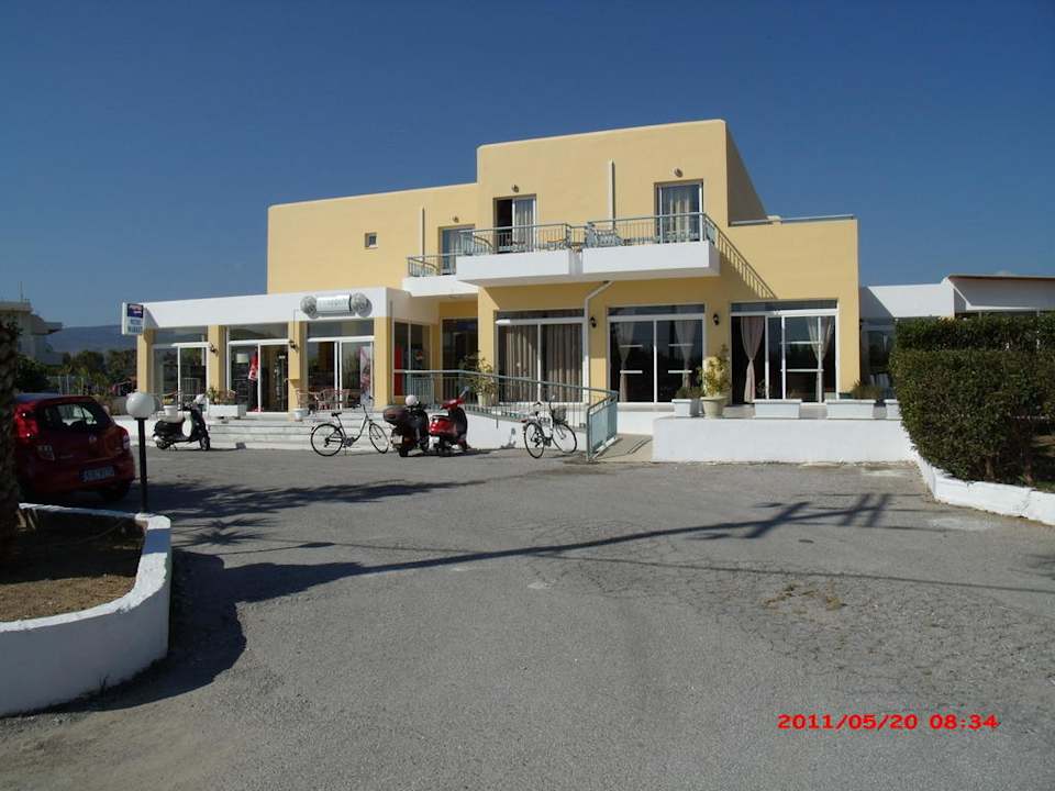 Eingang  Hotel Nefeli