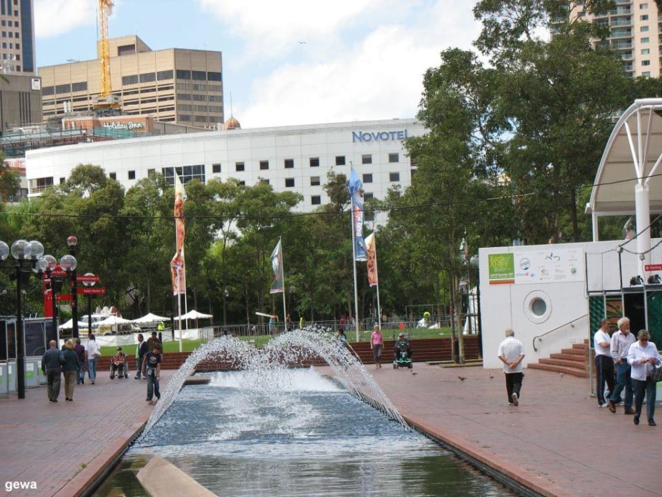 Hinter dem Hotel Novotel Sydney Darling Square