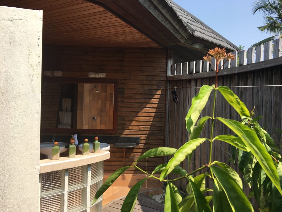 Jacuzzi Beach Villa Bad Kuredu Island Resort & Spa