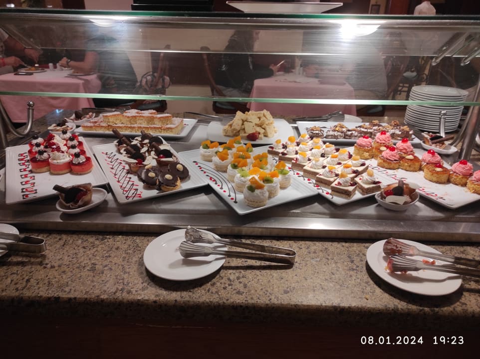 Gastro Imperial Shams Abu Soma