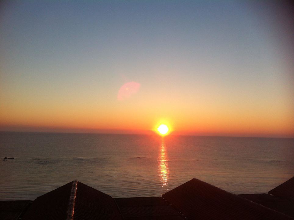 Sonnenaufgang vom Bett aus Salamis Bay Conti Resort Hotel & Casino