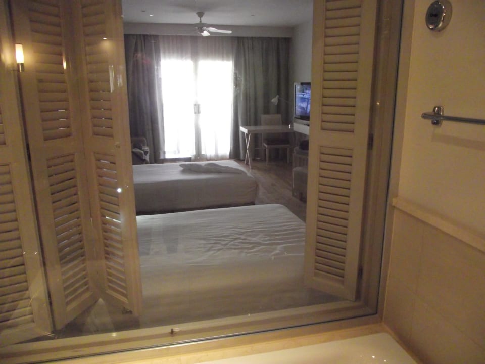 Aus dem Bad (Glasscheibe) Old Palace Resort Sahl Hasheesh