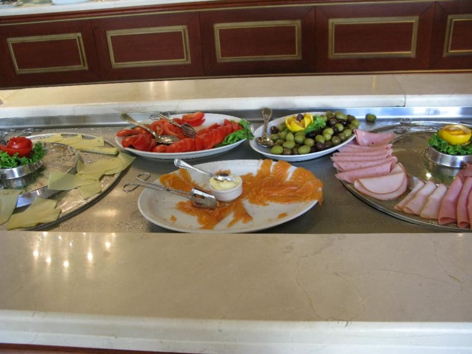 Frühstück  Grand Serai Congress and Spa