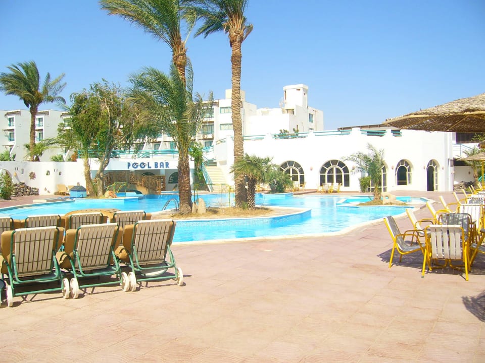 Basen w hotelu Shams Safaga Resort