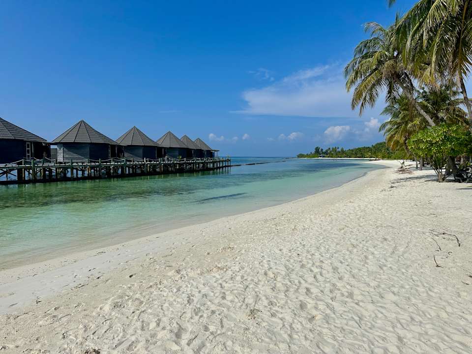 Zimmer Kuredu Island Resort & Spa