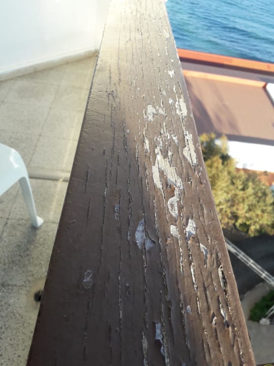 Balkongeländer, sahen auf dieser Seite fast alle so aus Salamis Bay Conti Resort Hotel & Casino