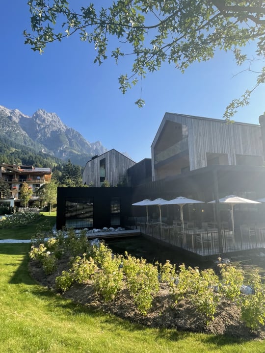 Außenansicht Naturhotel Forsthofgut