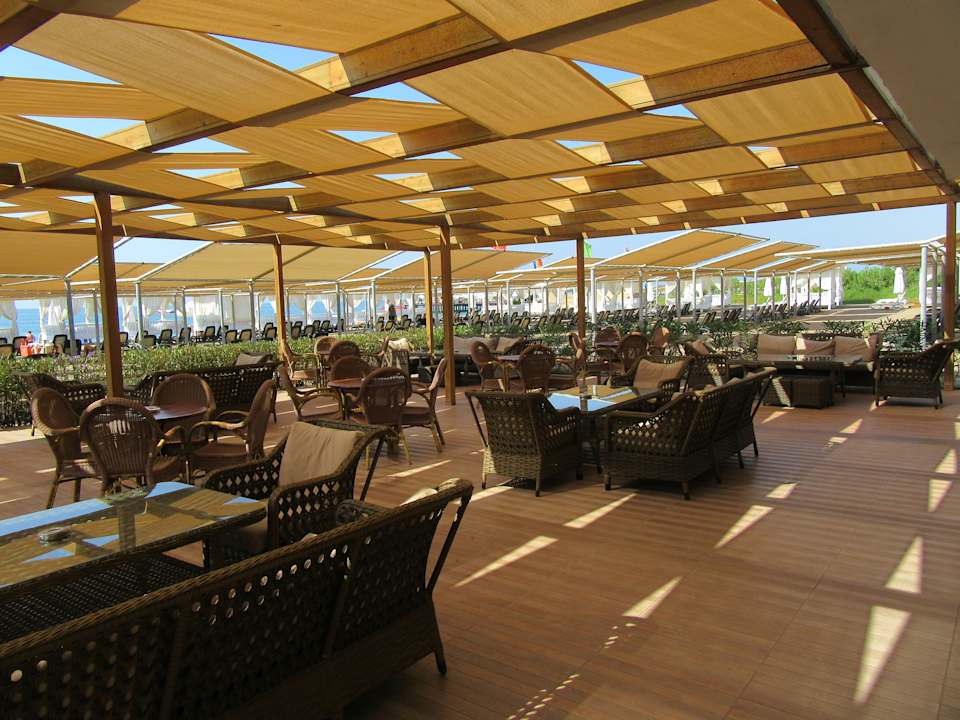 Strand Royal Wings Hotel