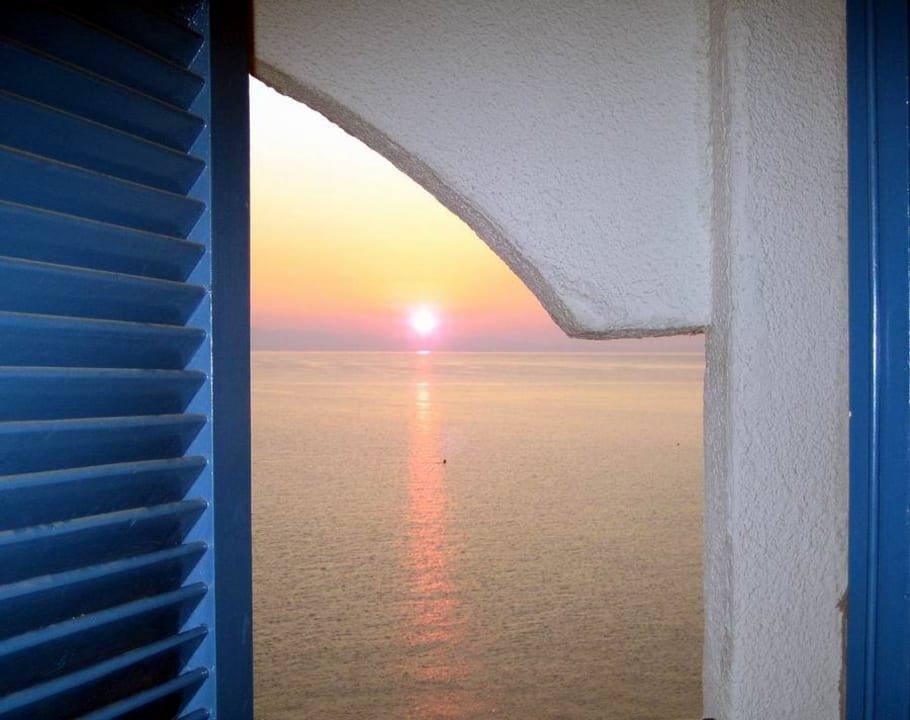 Sonnenaufgang Ammon Zeus Luxury Beach Hotel