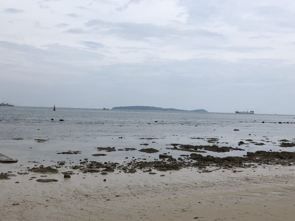 Strand Cape Panwa Hotel