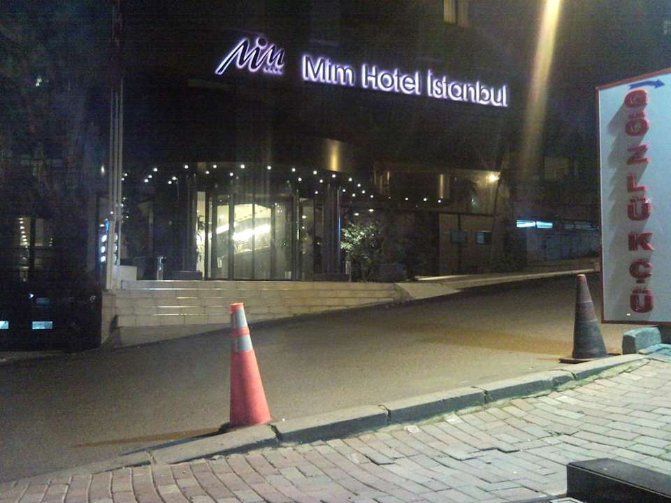 Eingang  Hotel Mim Inter