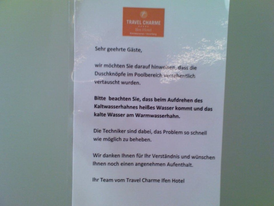 Duschen im Poolbereich A-ROSA Ifen Hotel Kleinwalsertal
