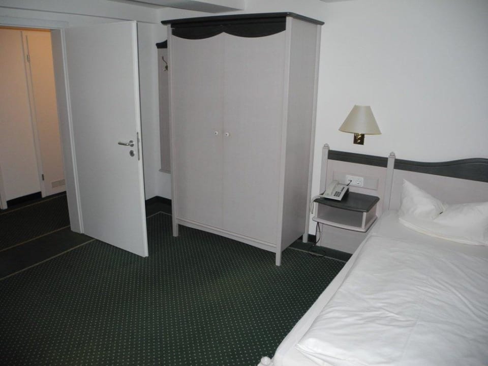 Das freundlich eingerichtete Zimmer 23 Hotel Gutshaus Redewisch