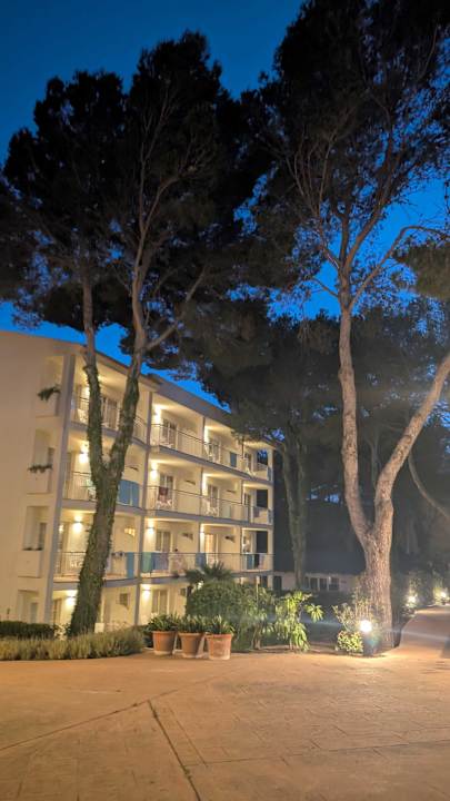 Außenansicht VIVA Cala Mesquida Suites & Spa 16+