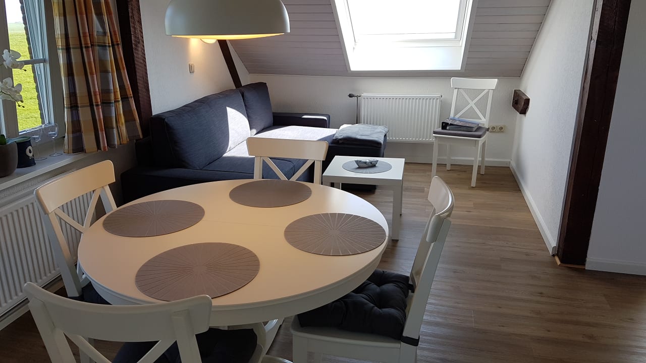 Zimmer Ferienhaus Hemenswarft direkt an der Nordsee mit Meerblick