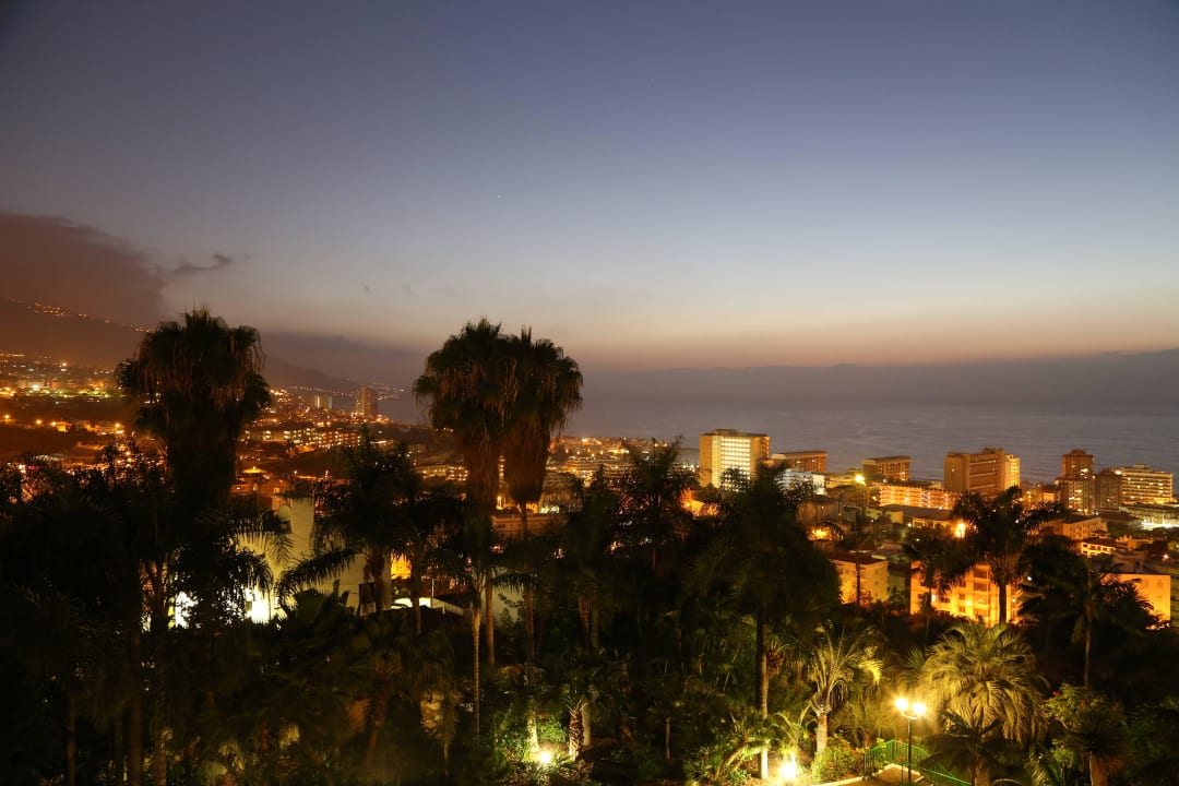 Abendlicher Blick vom Balkon Hotel Tigaiga