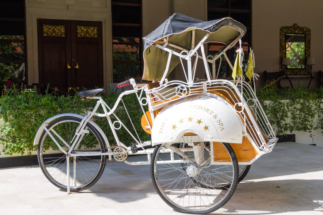 Rikscha im Eingangsbereich The Laguna A Luxury Collection Resort & Spa