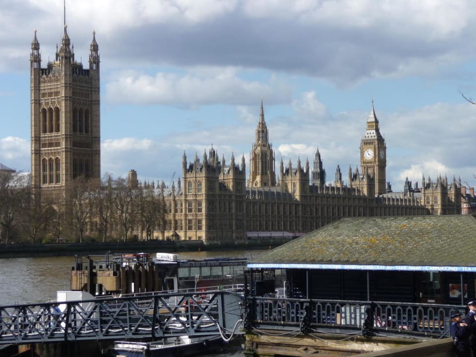 Blick vom Hotel Richtung Westminster Hotel Novotel London Waterloo