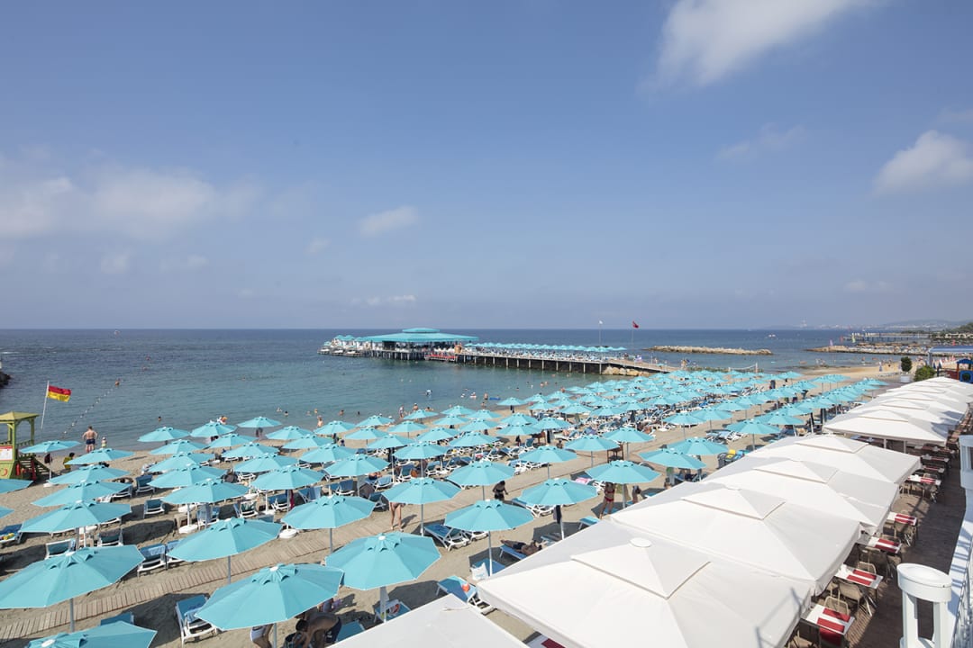 Strand Granada Luxury Beach