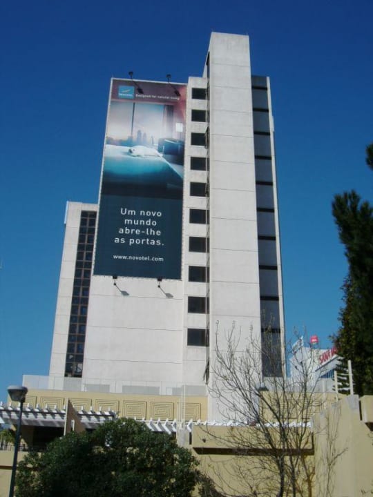 Hotel von Außen Novotel Lisboa