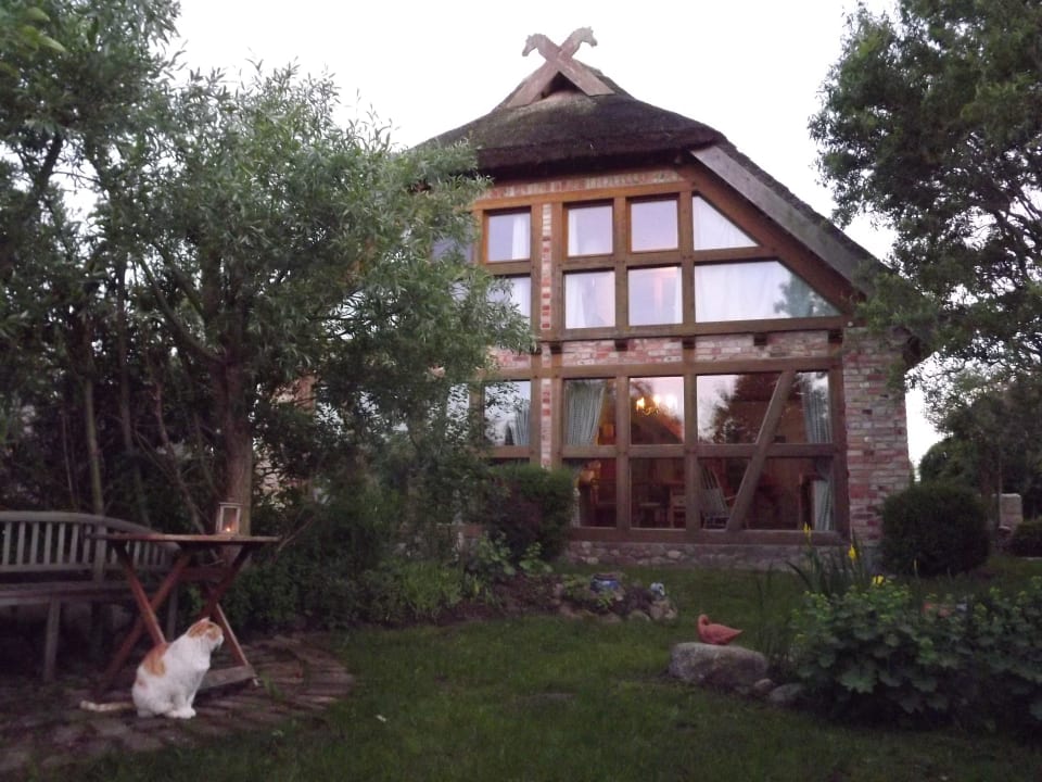 Verglaster Fachwerkgiebel Landhaus Scheune