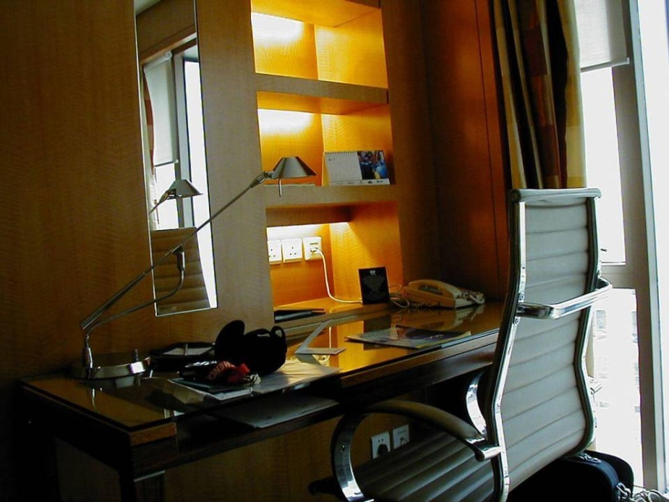 Schreibtisch Standardzimmer Hotel Park Plaza Beijing Wangfujing