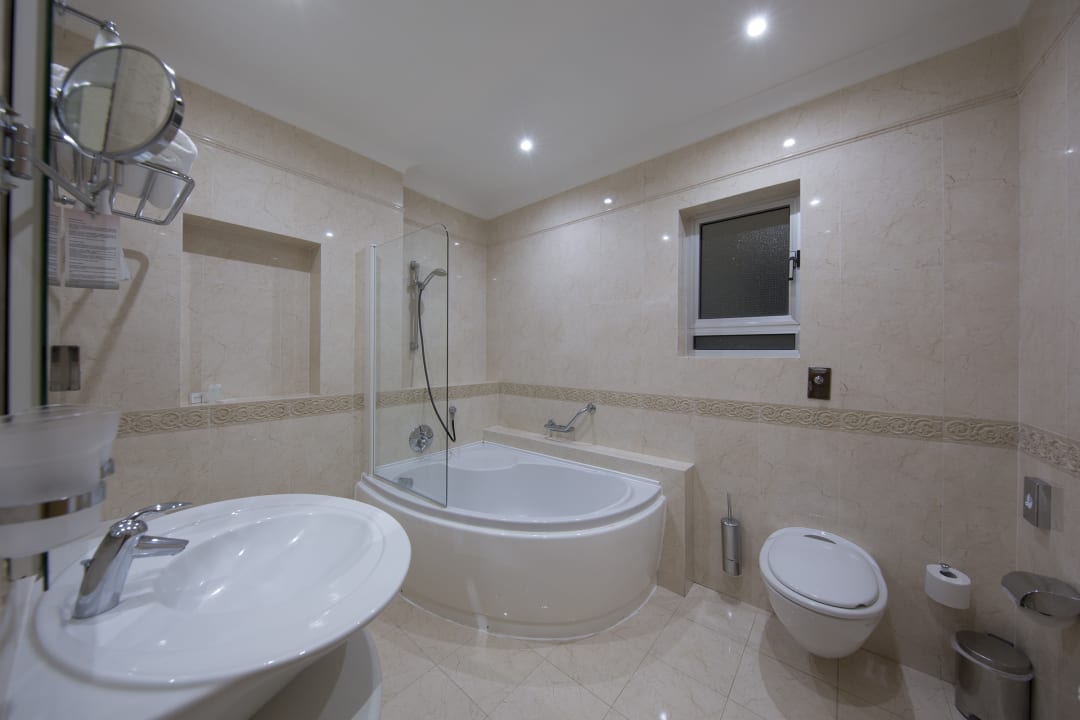 Zimmer Paradise Bay Resort Hotel