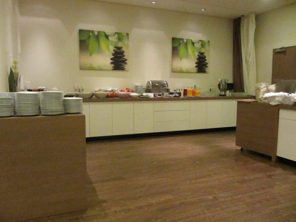 Frühstück Holiday Inn - the niu, Fusion Hamburg St. Georg