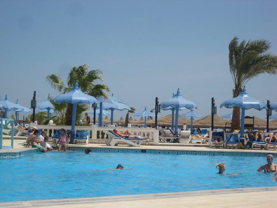 Pool Aladdin Beach Resort