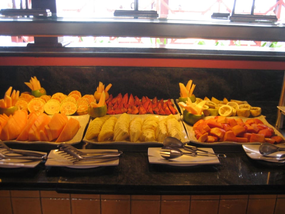 Obstauswahl im Strandrestaurant Bahia Principe Grand El Portillo