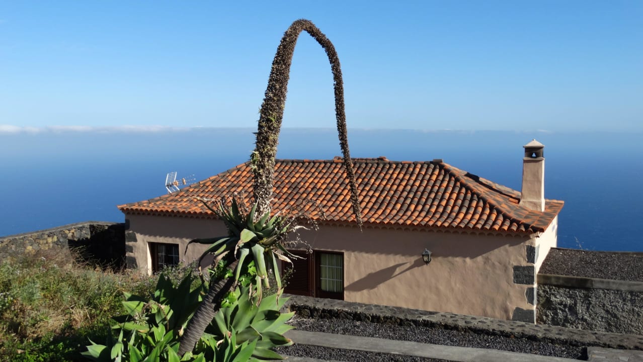 Sicht von oben mit dem Meer im Hintergrund Casa El Somadero