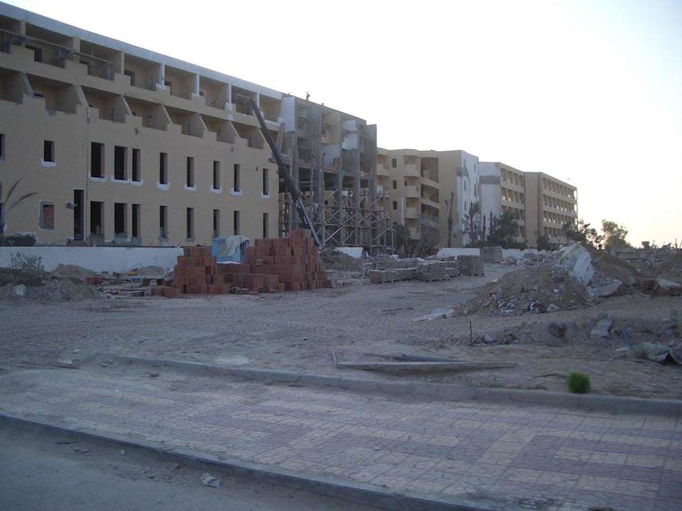 Eine andere Baustellenansicht Hotel Rosa Beach