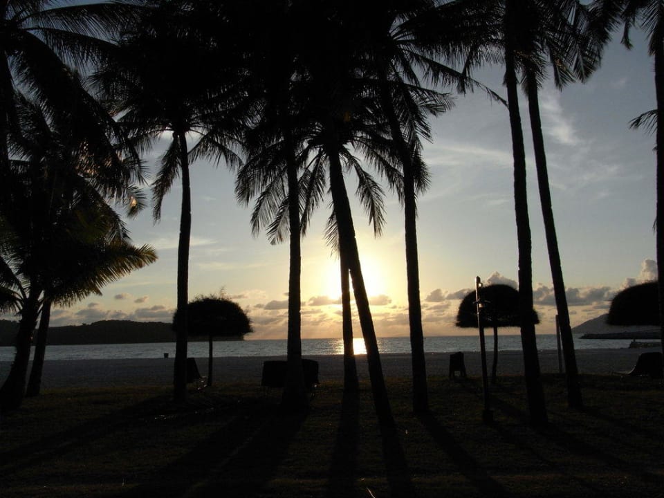 Sunset Pelangi Beach Resort & Spa