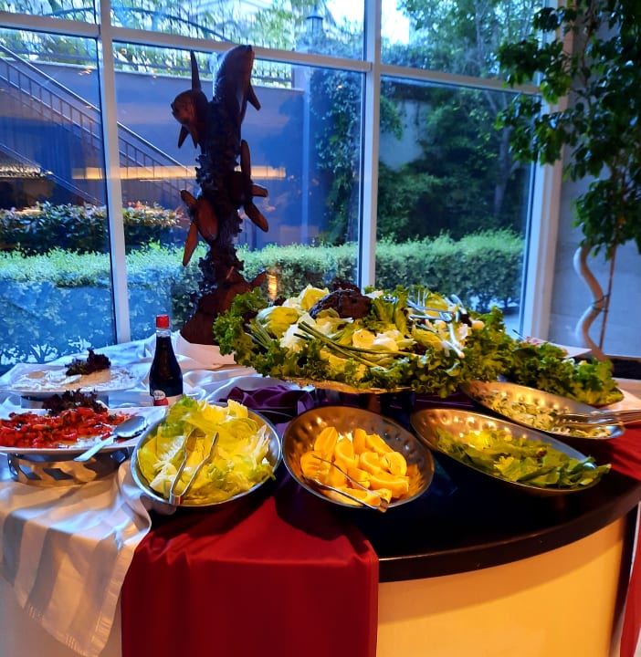 Gastro Well Palace Side