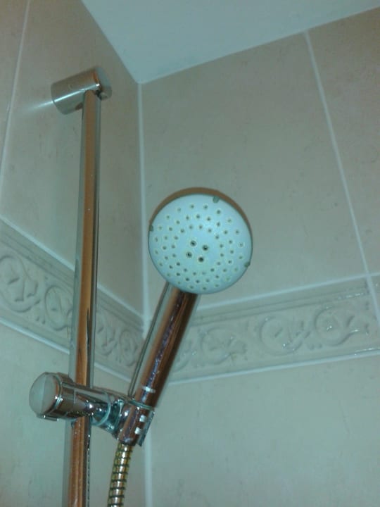 Verkalkter Duschkopf Strandhotel Weissenhäuser Strand