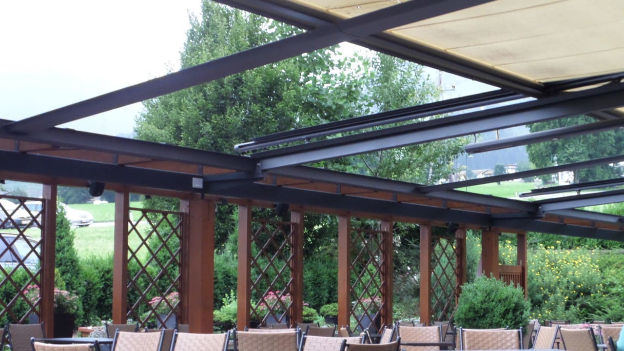 Sommer-Restaurant Mia Alpina . Zillertal Family Retreat