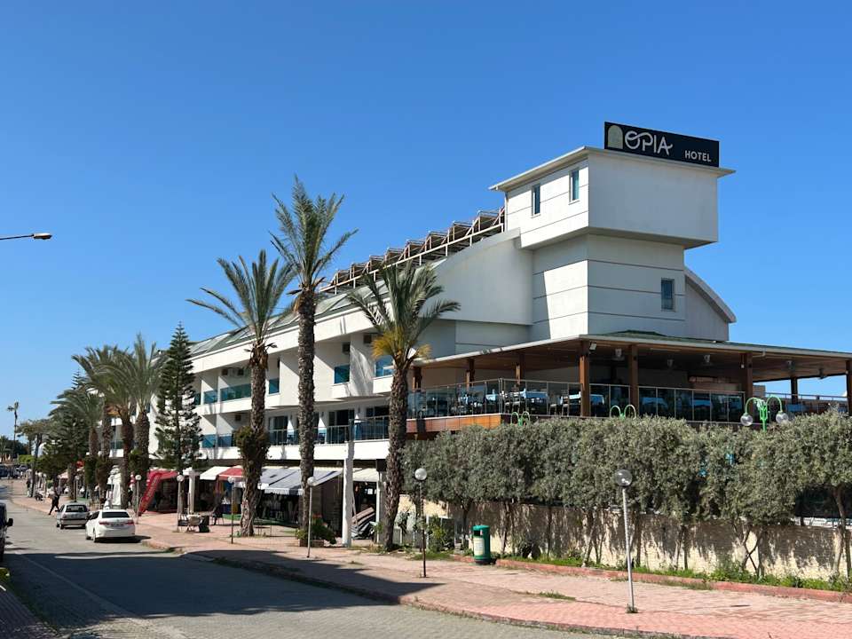 Außenansicht Opia Hotel