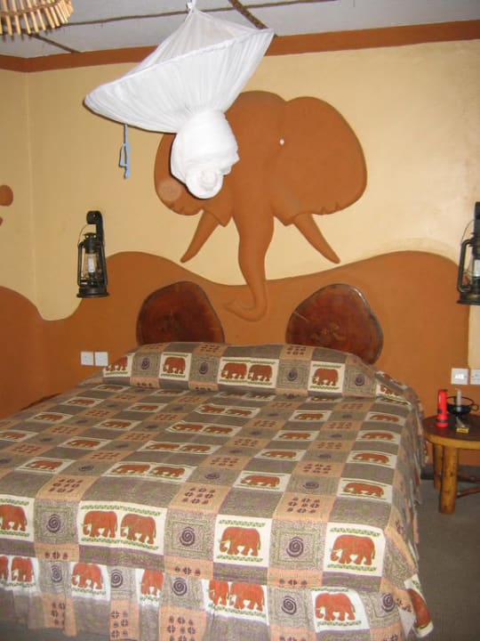 Bett Hotel Amboseli Sopa Lodge