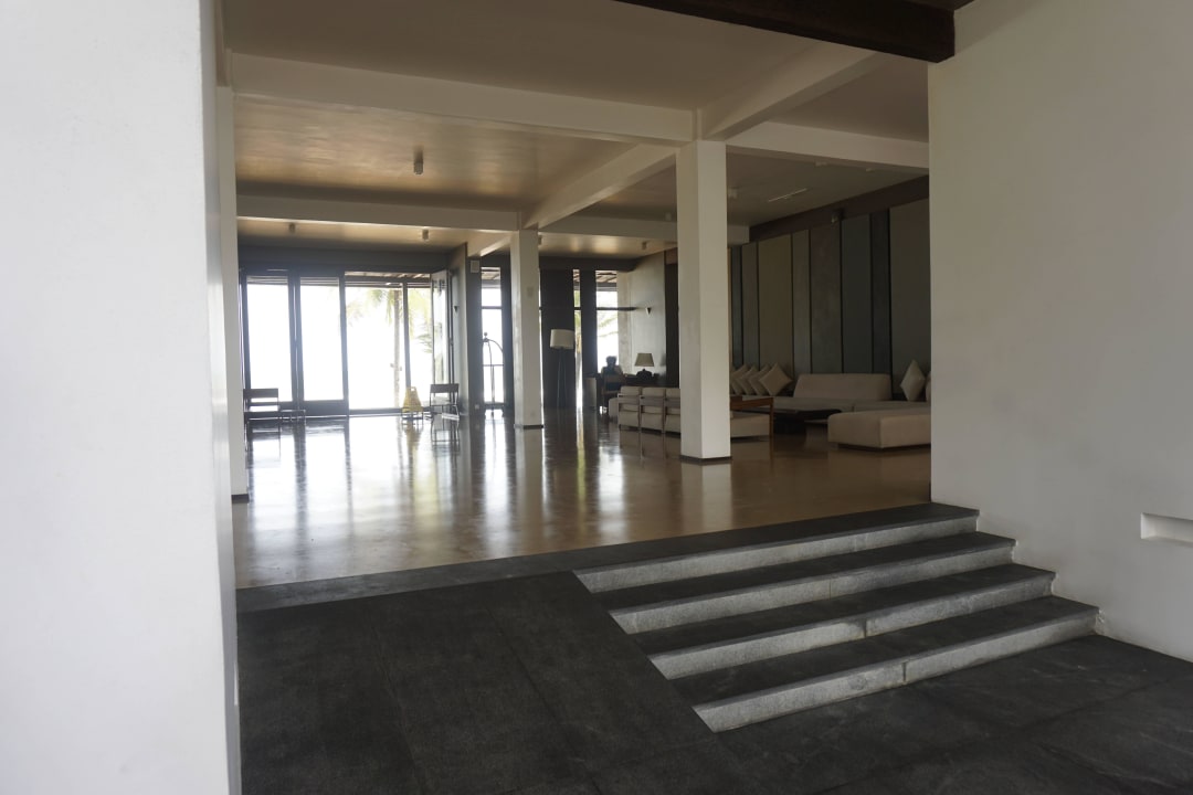 Eingang  Pandanus Beach Resort & Spa