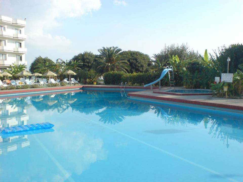 Pool Irene Palace Beach Resort Club alltoura