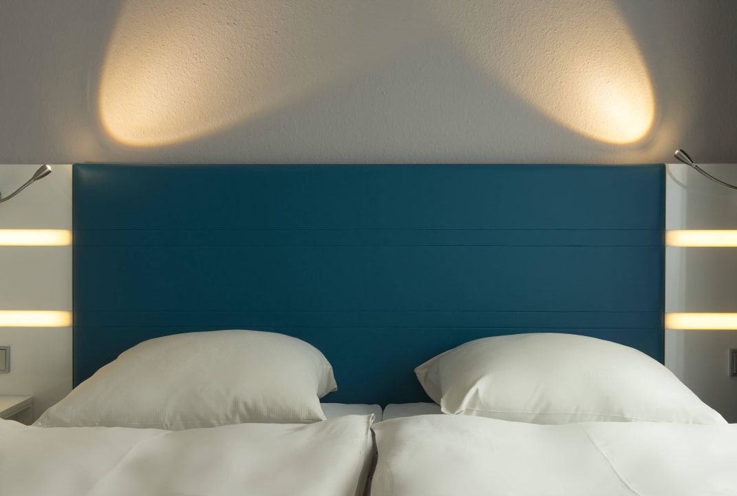 Comfort double room B&B HOTEL Mannheim-City