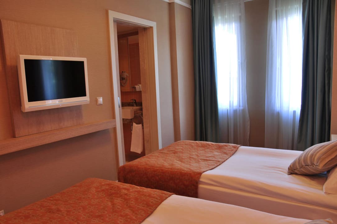Club Grand Side Junior Family Room with 2 bedroom  Club Grand Side